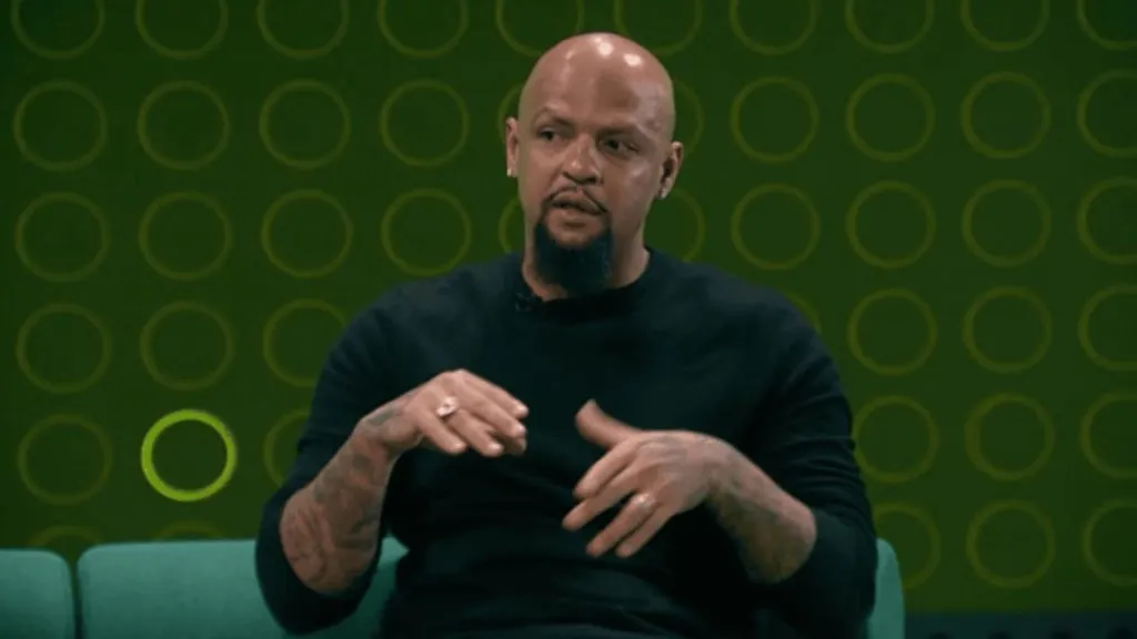 Felipe Melo reprovou a atuação do zagueiro em vitória do Flamengo - (Foto: Reprodução/SporTV).