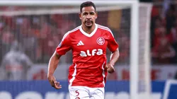 Fernando, ex-jogador do Internacional durante partida contra o Bahia no estadio Beira-Rio pelo campeonato Copa Libertadores 2025. Foto: Maxi Franzoi/AGIF