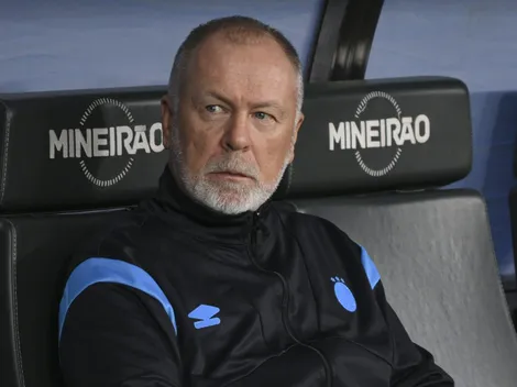 Grêmio avalia futuro de Mano Menezes com multa alta