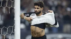 SAO PAULO, BRAZIL - MAY 03: Yuri Alberto of Corinthians celebrates after scoring his third goal and his team's third goal after a penalty shot during a match between Corinthians and Internacional as part of Brasileirao 2025 at Neo Quimica Arena on May 03, 2025 in Sao Paulo, Brazil. (Photo by Miguel Schincariol/Getty Images)