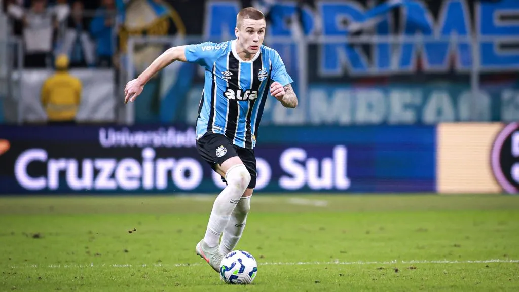 Saída de Igor Serrote fez o Imortal procurar reforço para o setor de imediato – Foto: Maxi Franzoi/AGIF