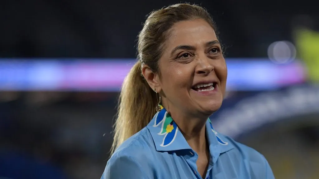 Leila Pereira durante partida. Foto: Thiago Ribeiro/AGIF