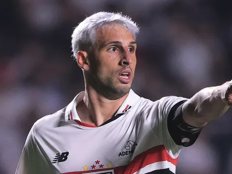 Calleri participa de treino no gramado e acelera recuperação