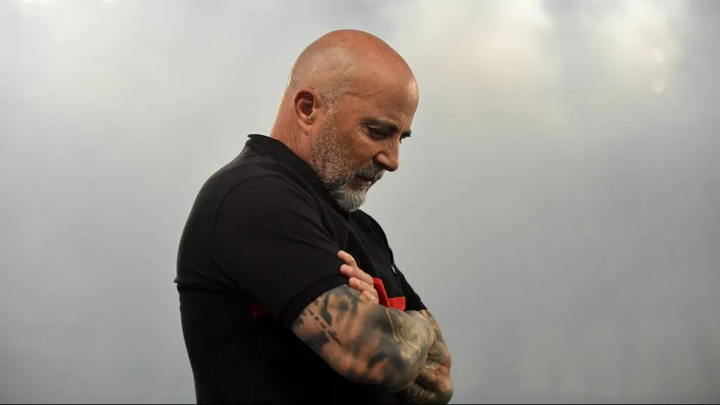Jorge Sampaoli está disposto a ouvir outras proposta e não aguarda mais o Santos – Foto: Thiago Ribeiro/AGIF