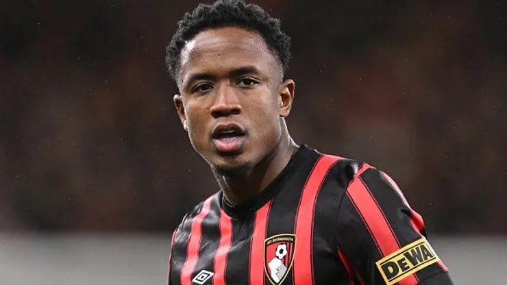 Luis Sinisterra durante partida entre Bournemouth e Leicester City, pela Premier League, em 2024. Foto: Mike Hewitt