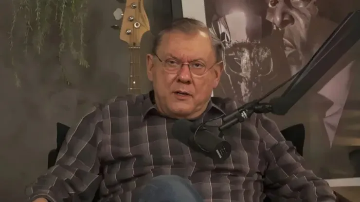 Milton Neves durante participação em podcast (Reprodução/YouTube)