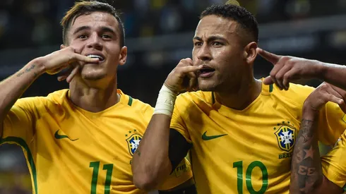 Neymar e Coutinho tem mesmo número de gols e assistências na temporada (Photo by Pedro Vilela)