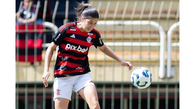 Flávia Mota, zagueira do Flamengo. Foto: Reprodução/Flamengo Feminino