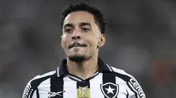 RJ - RIO DE JANEIRO - 04/06/2025 - BRASILEIRO A 2025, BOTAFOGO X CEARA - Gregore jogador do Botafogo durante partida contra o Ceara no estadio Engenhao pelo campeonato Brasileiro A 2025.