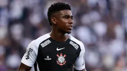 Timão corre contra o tempo para solucionar situação de Félix Torres