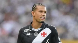 Vasco busca acertar a contratação de zagueiro para substituir João Victor