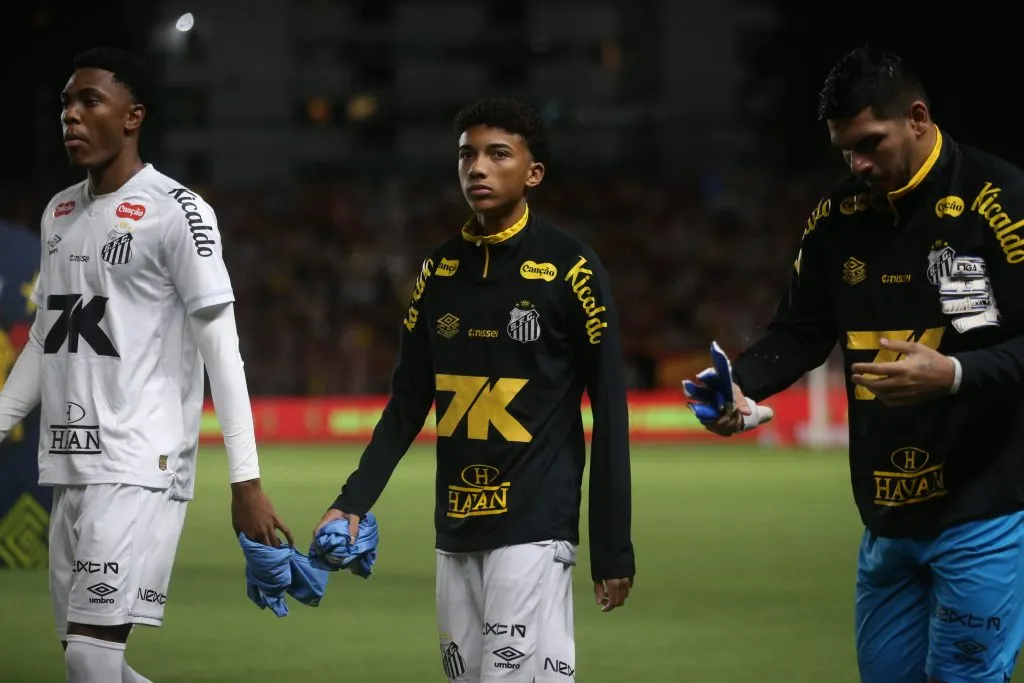 Robinho Junior jogador do Santos durante a partida entre Sport e Santos no Estadio da Ilha do Retiro em Recife (PE), pelo campeonato brasileiro Serie A. Foto: Marlon Costa/AGIF