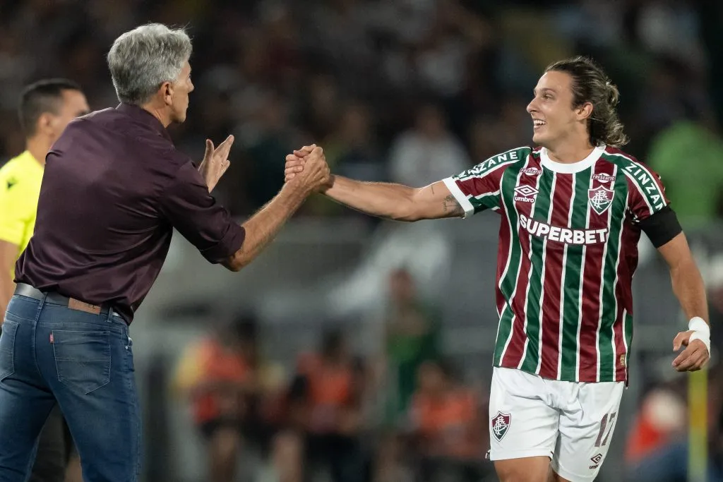 RJ – RIO DE JANEIRO – 06/08/2025 – COPA DO BRASIL 2025, FLUMINENSE X INTERNACIONAL – Canobbio jogador do Fluminense comemora seu gol com Renato Gaucho tecnico da sua equipe durante partida contra o Internacional no estadio Maracana pelo campeonato Copa Do Brasil 2025. Foto: Jorge Rodrigues/AGIF
