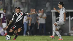 Coutinho jogador do Vasco durante partida contra o Santos - Foto: Thiago Ribeiro/AGIF