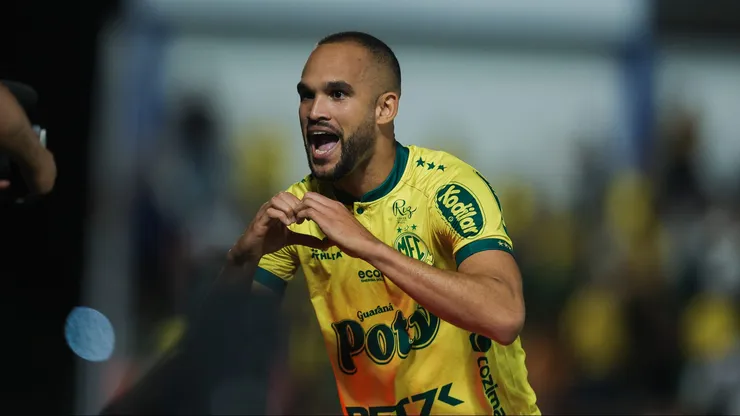 João Victor, do Mirassol, estará suspenso pelo terceiro cartão amarelo