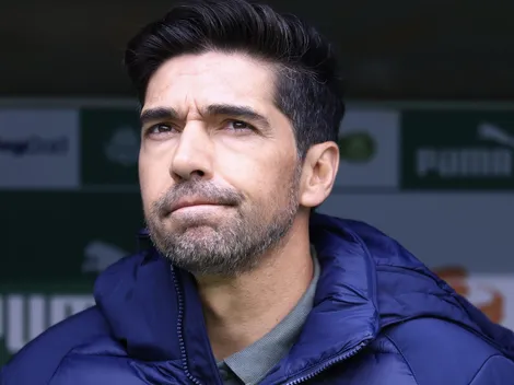 Universitario-PER prepara 3-5-2 diante do Palmeiras de Abel Ferreira