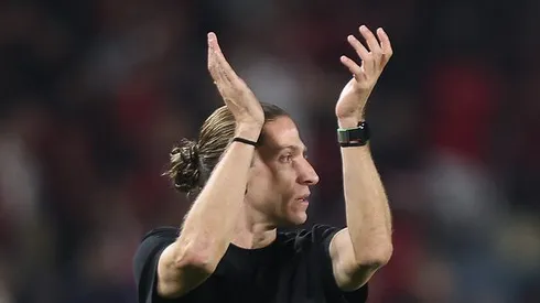 Filipe Luís no comando do Flamengo. Fotos: Gilvan de Souza/Flamengo