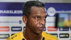 Jô, revelado pelo Corinthians, pendurou as chuteiras.