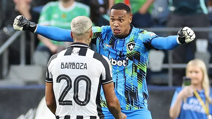 Goleiro John e zagueiro Alexander Barboza serão titulares do BFR contra LDU