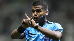 Árbitro Alexis Herrera durante partida entre Atletico-MG e Godoy Cruz no estadio Arena MRV pelo campeonato Copa Sul-americana 2025