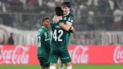 LIMA, PERU - AUGUST 14: Jose Lopez of Palmeiras celebrates with teammates after scoring the fourth goal of their team during the first leg of the CONMEBOL Libertadores Round of 16 match between Universitario and Palmeiras at Estadio Monumental U Marathon on August 14, 2025 in Lima, Peru. (Photo by Raul Sifuentes/Getty Images)