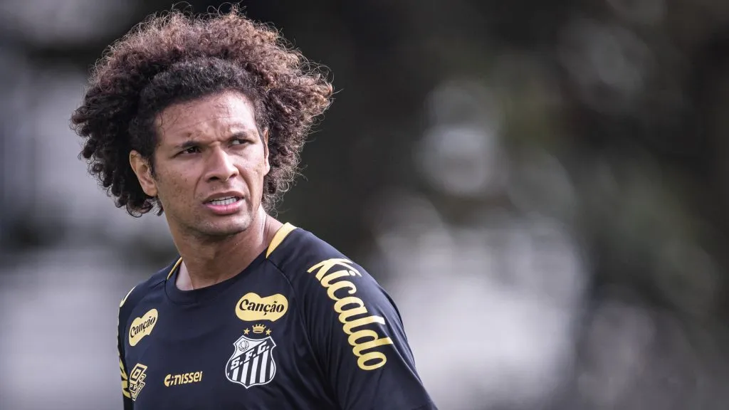 Arão em trabalho no CT Rei Pelé – Foto: Flickr Oficial Santos Futebol Clube