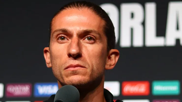 Filipe Luís vem acordando renovação contratual com o Flamengo