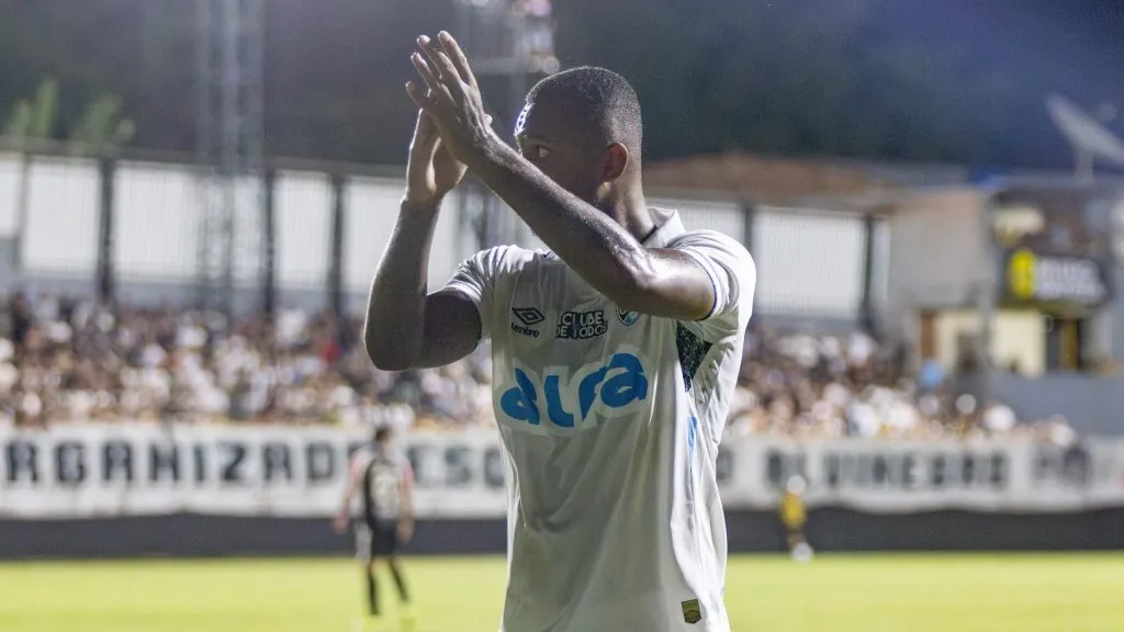 Luan Cândido em partida do Imortal – Foto: Lucas Gabriel Cardoso/AGIF