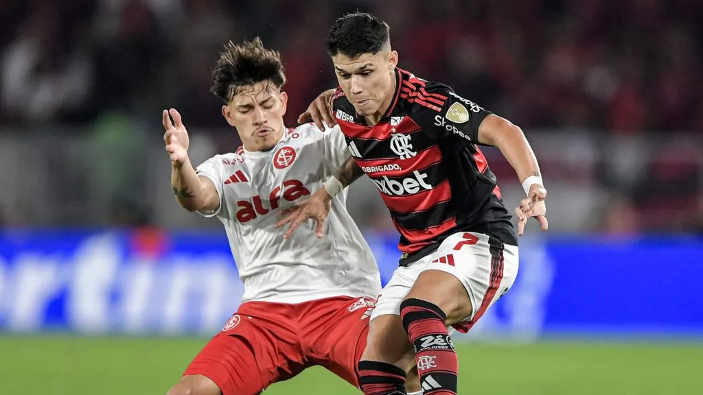 Luiz Araujo jogador do Flamengo durante partida contra o Internacional no estadio Maracana pelo campeonato Copa Libertadores 2025. Foto: Thiago Ribeiro/AGIF