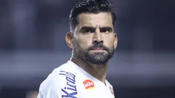 Volante venezuelano desfalcará o Peixe no clássico - Foto: Reinaldo Campos/AGIF.