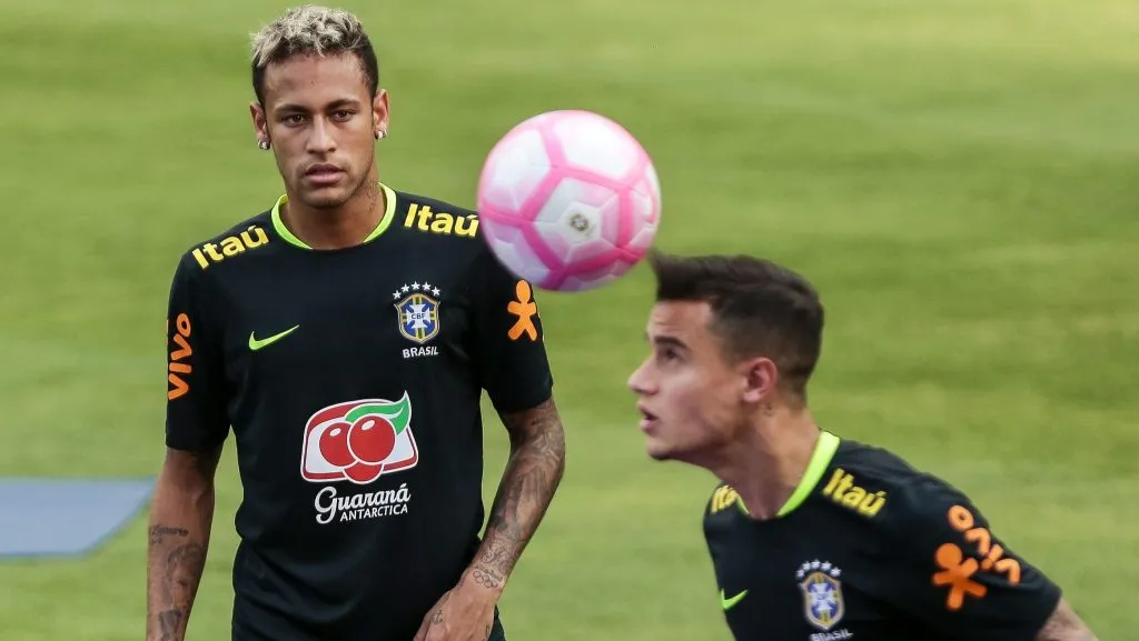 Neymar e Philippe Coutinho em treino na Seleção. Foto: Ale Cabral/AGIF