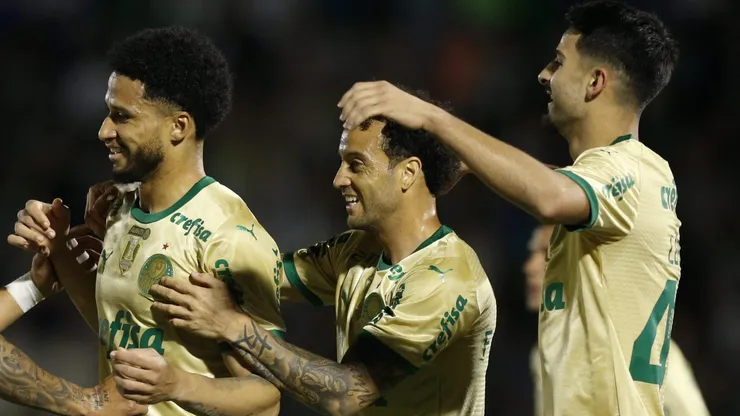 Murilo (à esquerda) desperta interesse de clubes do Oriente Médio para deixar Palmeiras