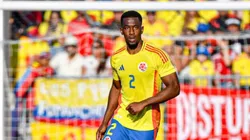 Carlos Cuesta em ação pela Seleção Colombiana - Foto: Reprodução/Instagram