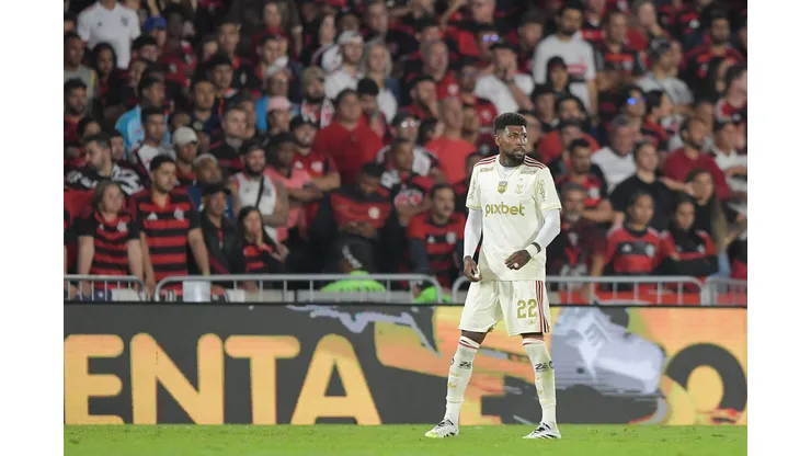Flamengo atualiza condição de Emerson Royal e revela próximos passos. Foto: Thiago Ribeiro/AGIF