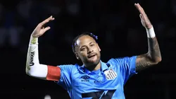 Neymar comemorando gol pelo Santos no Morumbis. Foto: Marcello Zambrana/AGIF