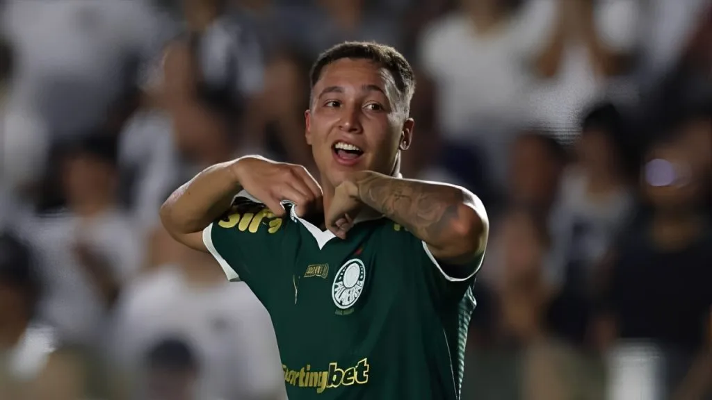 Thalys, atacante do Palmeiras, comemora gol em clássico contra o Santos, na Vila Belmiro, pelo Paulistão Cesar GrecoPalmeiras