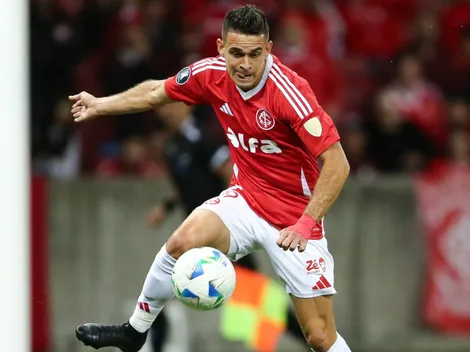 Roger testa dupla ofensiva do Inter antes do jogo contra o Flamengo