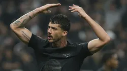 Gustavo Henrique, zagueiro do Corinthians em partida pelo campeonato brasileiro