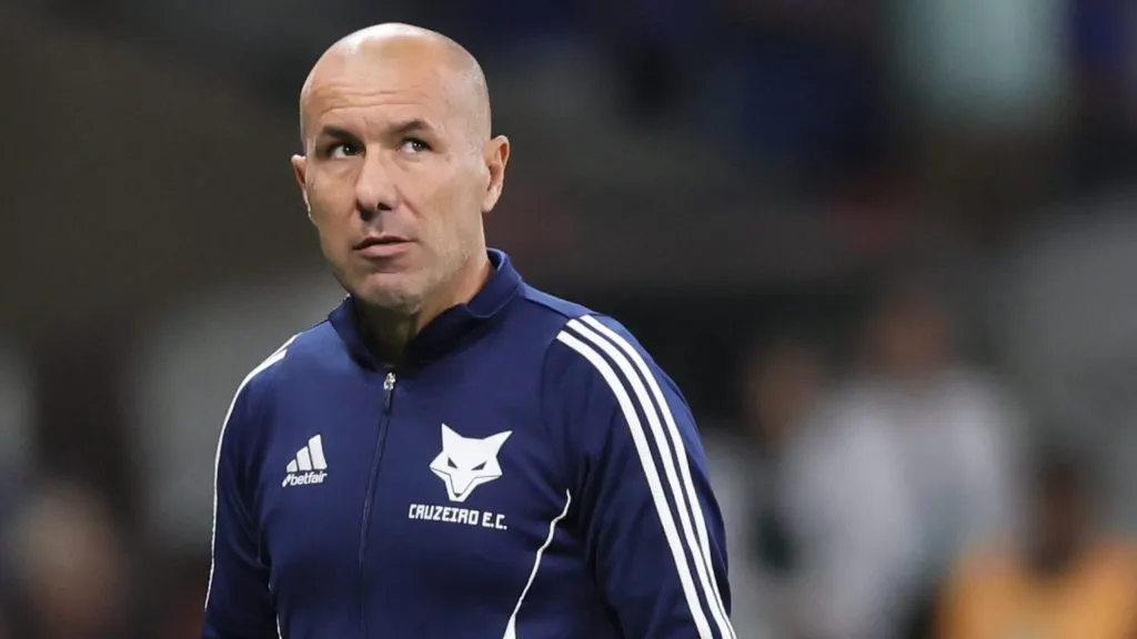 Leonardo Jardim, técnico do Cruzeiro. Foto: Gilson Lobo/AGIF.