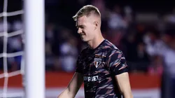 Young estreou no profissional do São Paulo