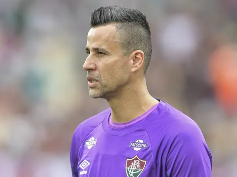 Fábio celebra marca histórica em vitória do Fluminense pelo Brasileirão