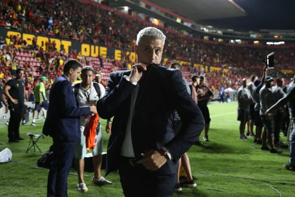 Hernan Crespo tecnico do Sao Paulo durante a partida entre Sport e Sao Paulo na Ilha do Retiro em Recife (PE), pelo Campeonato Brasileiro da Serie A 2025. Foto: Marlon Costa/AGIF