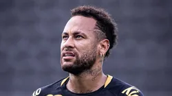 Neymar durante atividade no CT Rei Pelé.