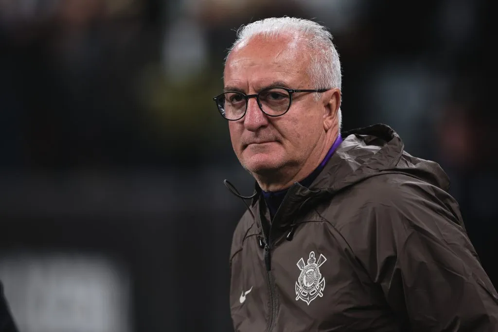 Dorival Júnior é conhecido pelo alto aproveitamento em competições mata-mata - Foto: Ettore Chiereguini/AGIF.