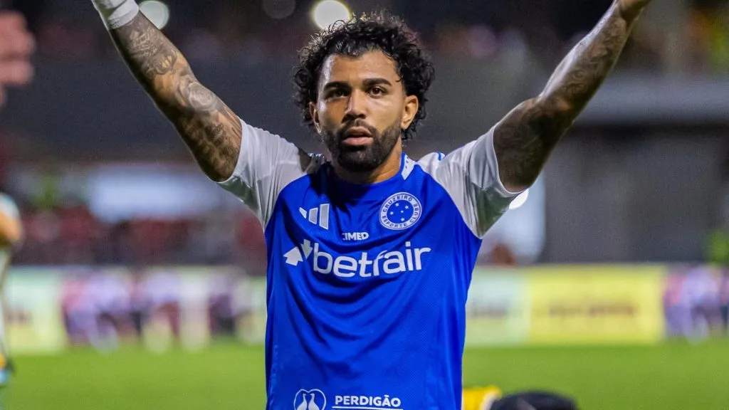 Gabigol comemorando. Foto: Itawi Albuquerque/AGIF