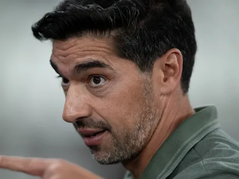 Torcida do Palmeiras questiona Abel mesmo com vitória sobre Botafogo