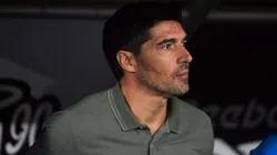 Abel Ferreira, técnico do Palmeiras, durante partida contra o Botafogo no estadio Engenhao pelo campeonato Brasileiro A 2025. Foto: Thiago Ribeiro/AGIF