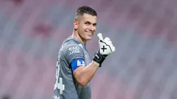 Marcelo Grohe atuando pelo Al Kholood no campeonato árabe - Foto: Yasser Bakhsh/Getty Images)