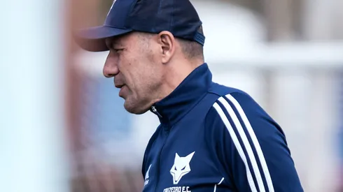 Leonardo Jardim durante treinamento no CT Toca 2. Foto: Gustavo Aleixo/Cruzeiro