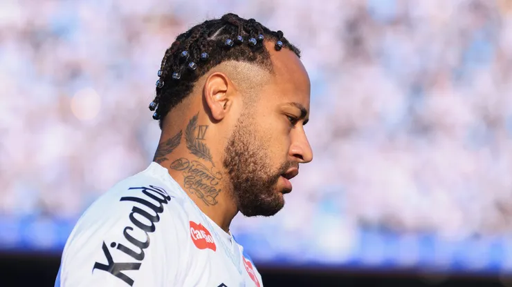 SP - SAO PAULO - 17/08/2025 - BRASILEIRO A 2025, SANTOS X VASCO - Neymar jogador do Santos durante partida contra o Vasco no estadio Morumbi pelo campeonato Brasileiro A 2025.